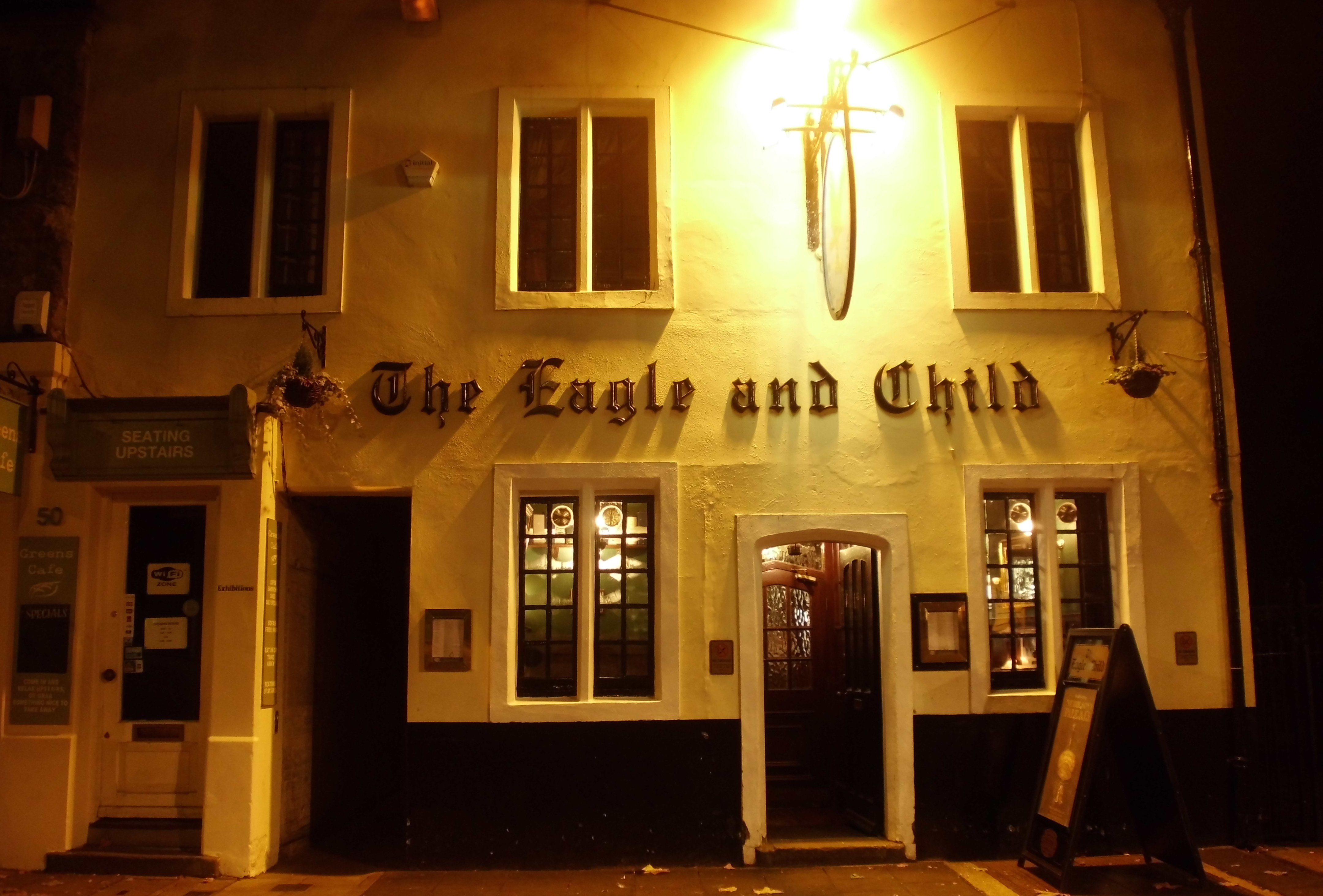 The Bird & Baby, Oxford, at night (c) Marcel Aubron-Bülles