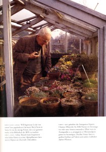 Valerie Finnis – Picture of Clarence Elliott – Ursula Buchan – “Garden People” or “Als die Gärtner Tweed trugen” – Gerstenberg Verlag/ Thames & Hudson