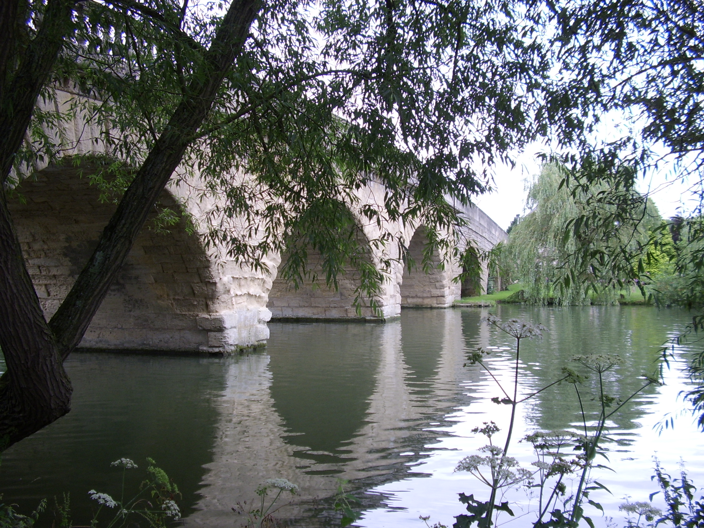 A bridge in Oxfordshire. (c) Marcel Aubron-Bülles