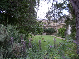 Exeter College, Oxford, UK. Fellows' Garden. (c) Marcel Aubron-Bülles