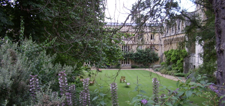 Exeter College, Oxford, UK. Fellows' Garden. (c) Marcel Aubron-Bülles