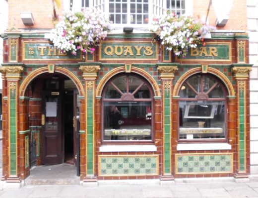 Beautiful bar in Dublin (c) Marcel R. Bülles