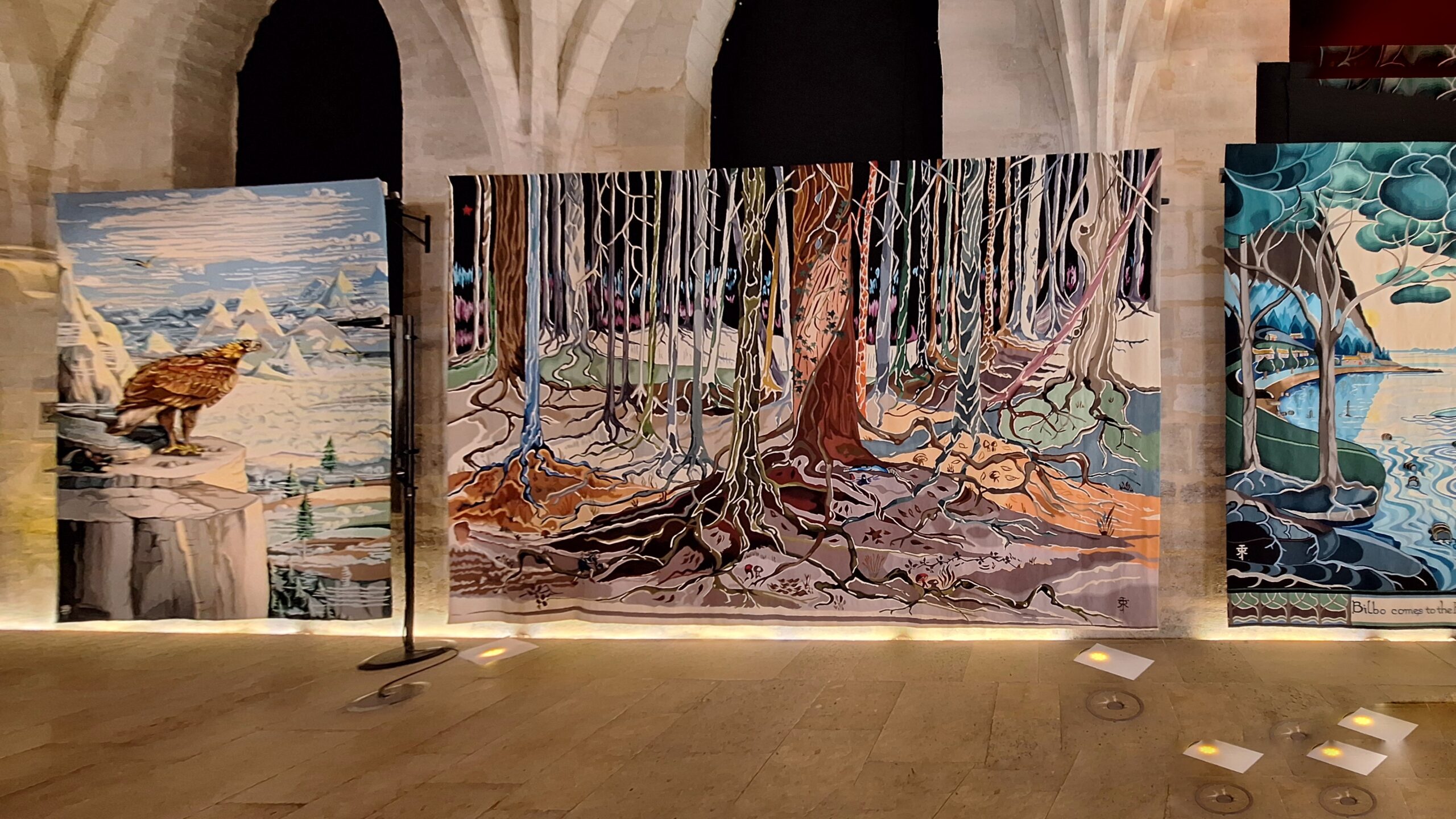 Photo from Tolkien exhibition at Collège des Bernardins (c) Marcel R. Bülles - tapestries
